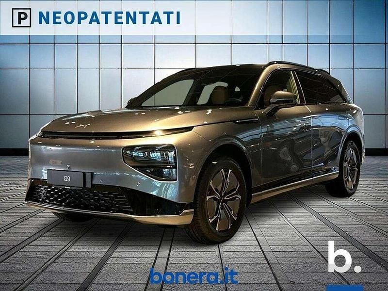 Graphite gray Nuova 2025 XPENG G9 SUV | 62.360 € - Immagine 1/4
