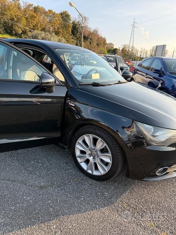 Usata Audi A1 Ambition 105 CV (77 kW) 2010 Nero Utilitaria