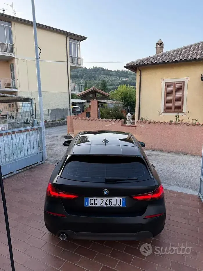 Usata BMW 116 Comfort Edition 116 CV (85 kW) 2021 Nero Utilitaria