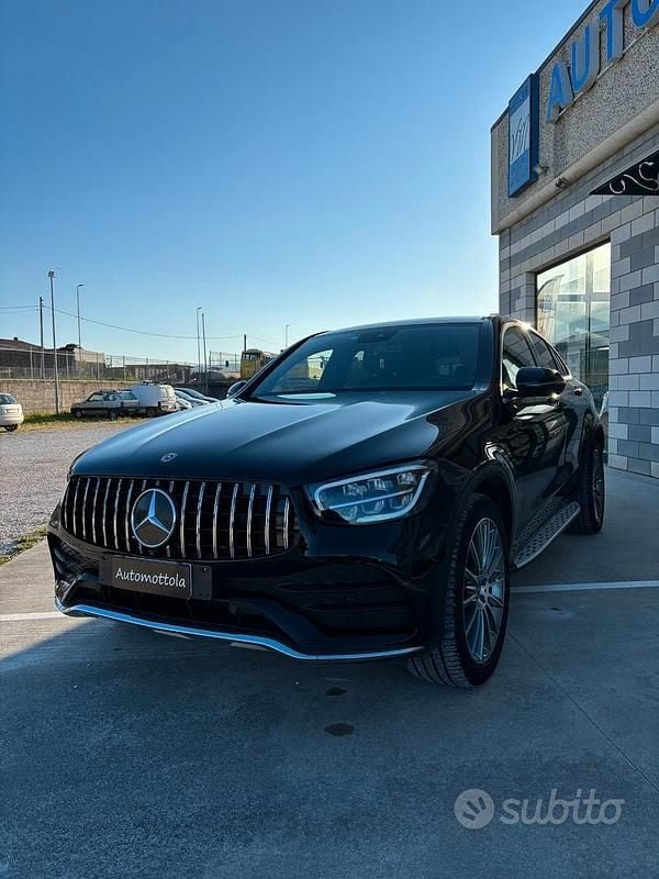 Usata Mercedes GLC200 Premium 163 CV (119 kW) 2020 Nero SUV