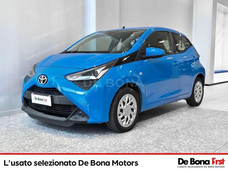 Usata Toyota Aygo Business Edition 72 CV (52 kW) 2019 Azzurro Utilitaria