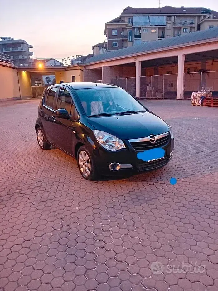 Usata Opel Agila Enjoy 86 CV (63 kW) 2008 Nero Utilitaria