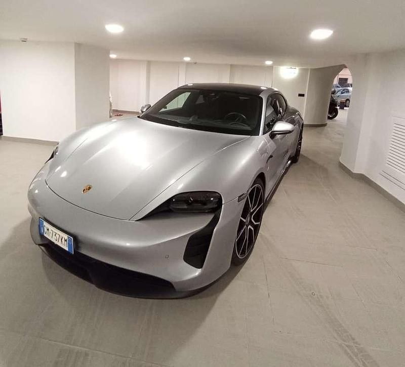 Occasion Porsche Taycan Performance Package 119 kW (163 PK) 2022 Sedan
