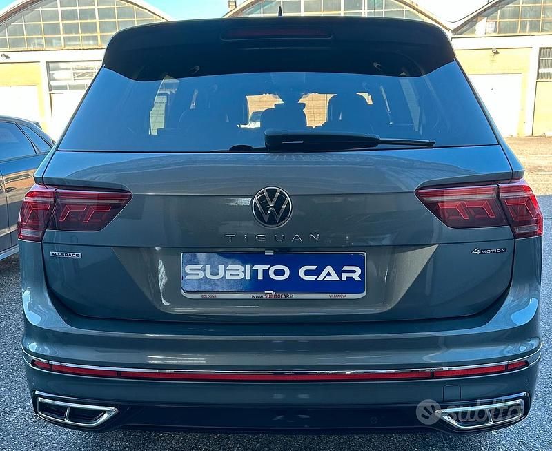 Usata VW Tiguan Allspace R-line 150 CV (110 kW) 2022 Grigio SUV