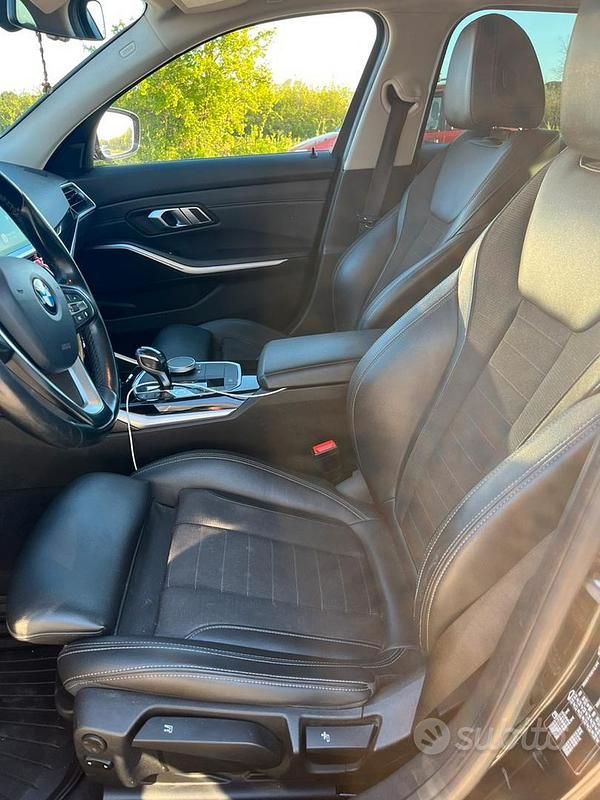 Usata BMW 320 Sport Line 190 CV (139 kW) 2020 Nero Station wagon