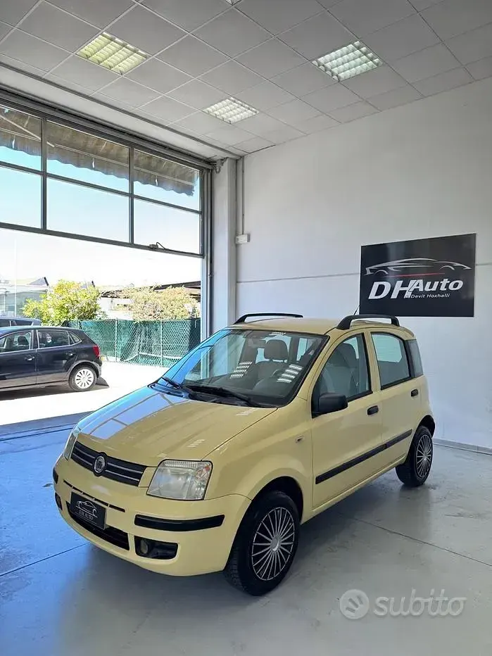 Usata Fiat Panda Climbing 60 CV (44 kW) 2008 Giallo Utilitaria