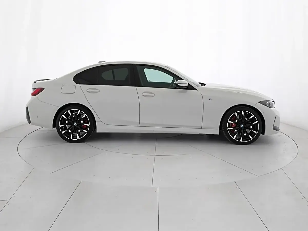 Nuova BMW 320e M Sport 190 CV (139 kW) 2026 Bianco Berlina