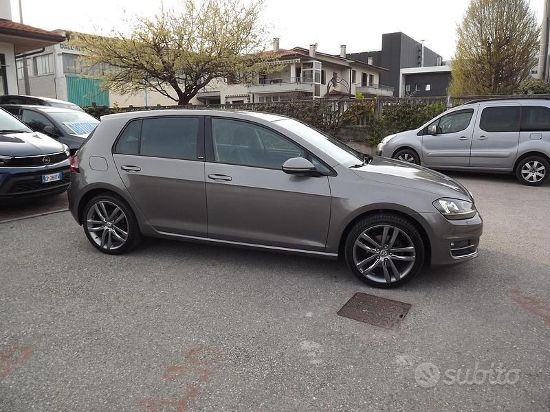 Usata VW Golf VII Edition 125 CV (91 kW) 2016 Grigio Berlina