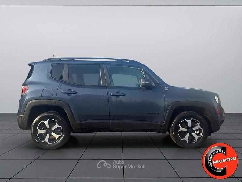 Usata Jeep Renegade Trailhawk 241 CV (177 kW) 2021 Blu metallizzato SUV