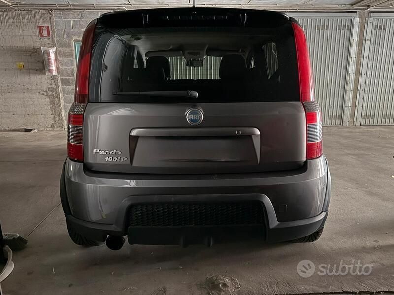 Usata Fiat Panda 101 CV (74 kW) 2006 Grigio Utilitaria