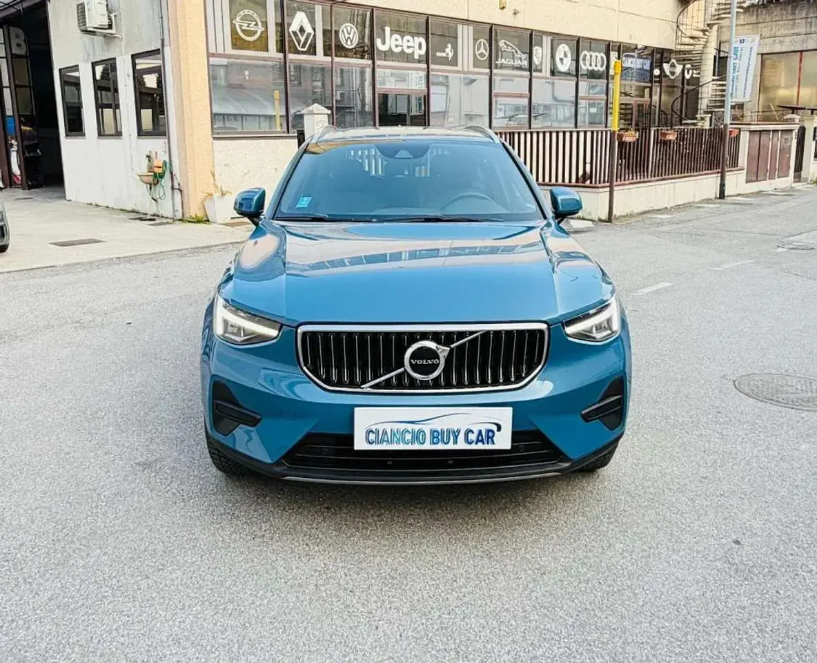Usata Volvo XC40 Plus 129 CV (94 kW) 2023 Blu SUV