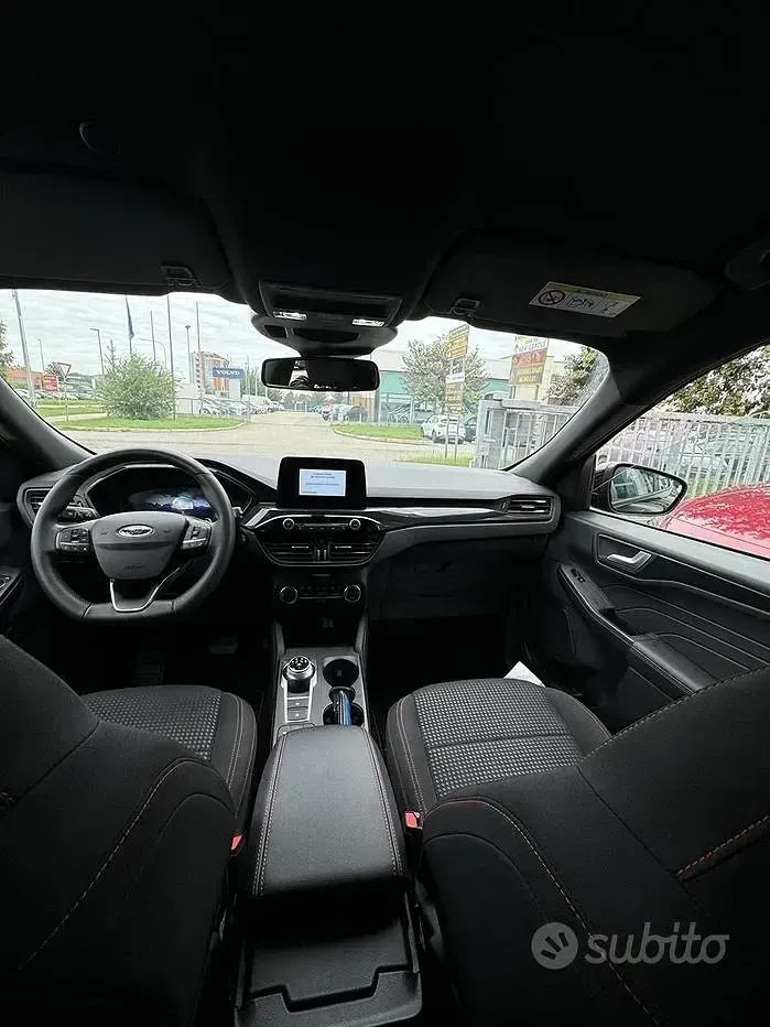 Usata Ford Kuga ST-Line 120 CV (88 kW) 2021 Nero SUV