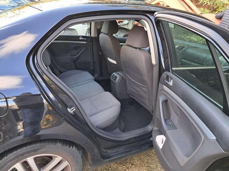 Begagnad VW Jetta 131 HK (96 kW) 2003