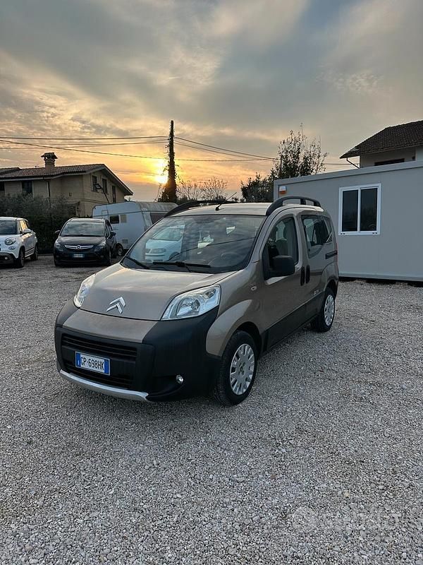 Usata Citroën Nemo XTR 75 CV (55 kW) 2011 Marrone Monovolume