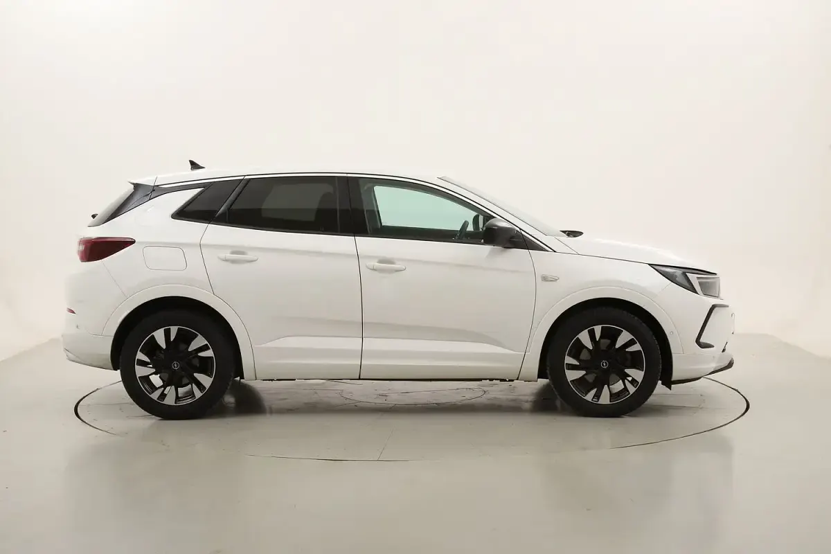 Usata Opel Grandland X Business Elegance 131 CV (96 kW) 2023 SUV