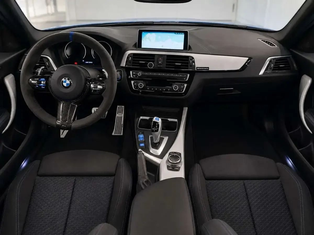 Usata BMW 118 M Sport 136 CV (100 kW) 2017 Blu/azzurro Berlina