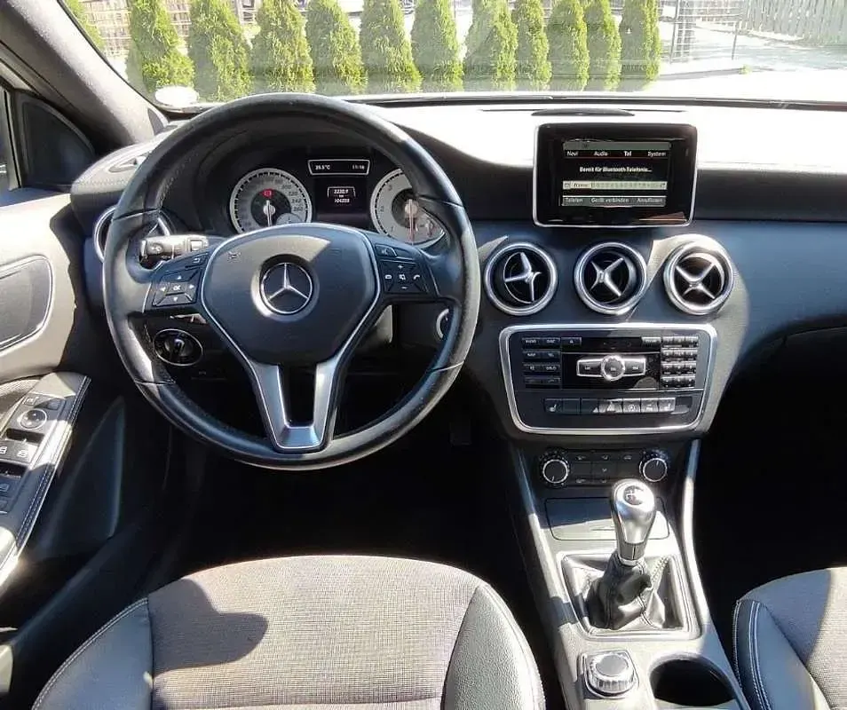 Usata Mercedes A180 109 CV (80 kW) 2015 Utilitaria