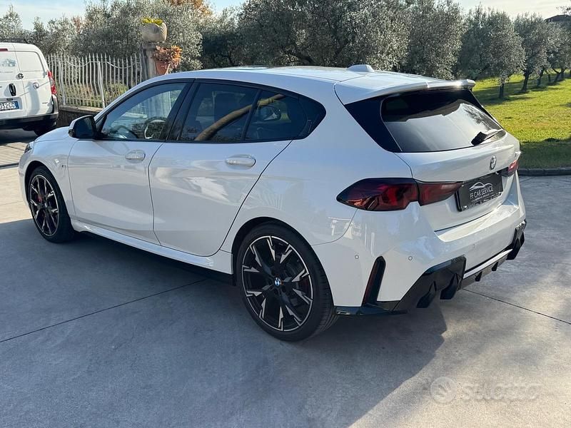 Occasion BMW 118 M Sport 149 ch (109 kW) 2024 Blanc Citadine