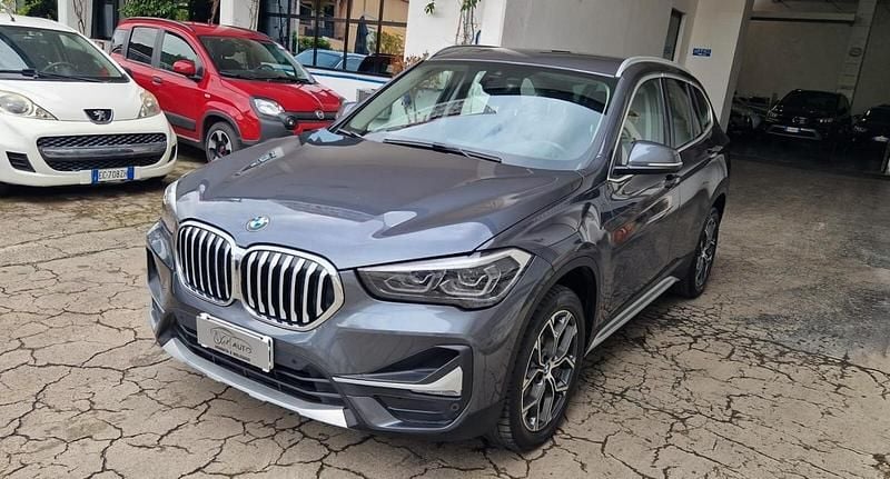 Grigio Usata 2021 BMW X1 xLine SUV | 19.900 € (Super prezzo) - Immagine 1/4