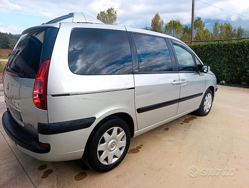 Usata Peugeot 807 136 CV (100 kW) 2007 Grigio Monovolume