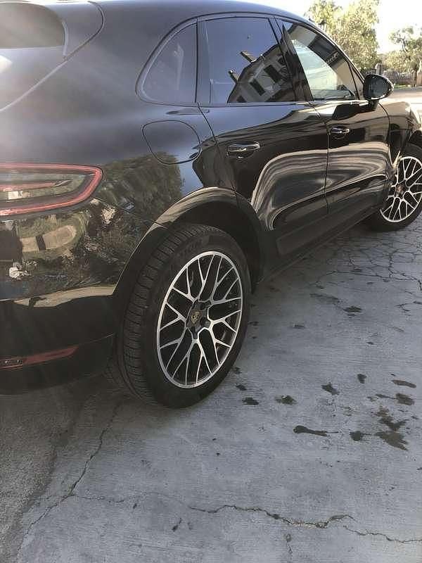 Usata Porsche Macan 250 CV (183 kW) 2018 Nero SUV