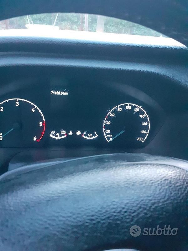 Usata Ford Tourneo 130 CV (95 kW) 2019 Grigio Monovolume