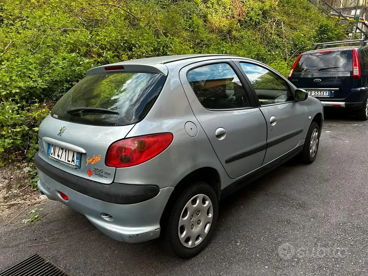 Usata Peugeot 206 68 CV (50 kW) 2004