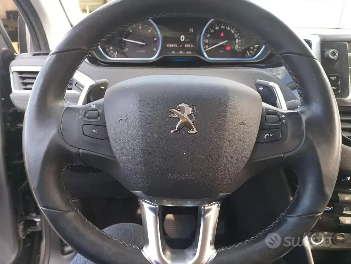 Usata Peugeot 2008 Active 92 CV (67 kW) 2013 Grigio SUV