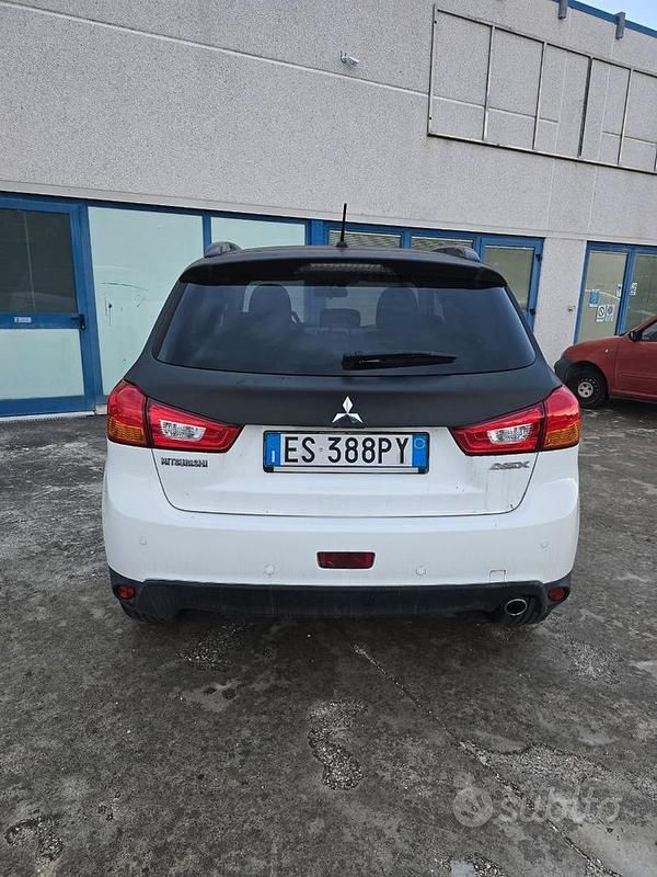 Usata Mitsubishi ASX Intense 116 CV (85 kW) 2015 Bianco SUV