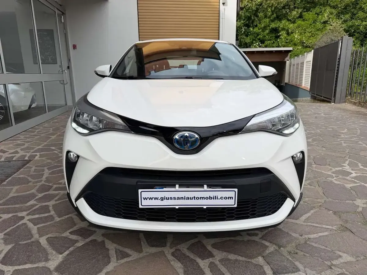 Usata Toyota C-HR Business Edition 98 CV (72 kW) 2022 Bianco SUV