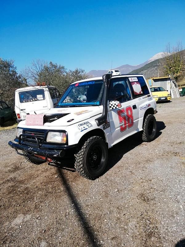 Usata 1996 Suzuki Vitara SUV | 5300 € (Buon prezzo) - Immagine 1/4