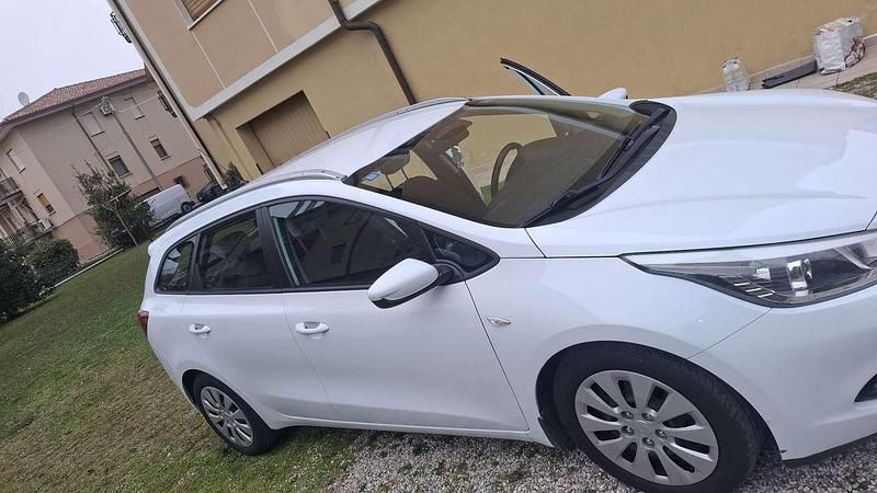 Usata Kia Ceed Sportswagon 90 CV (66 kW) 2013 Station wagon