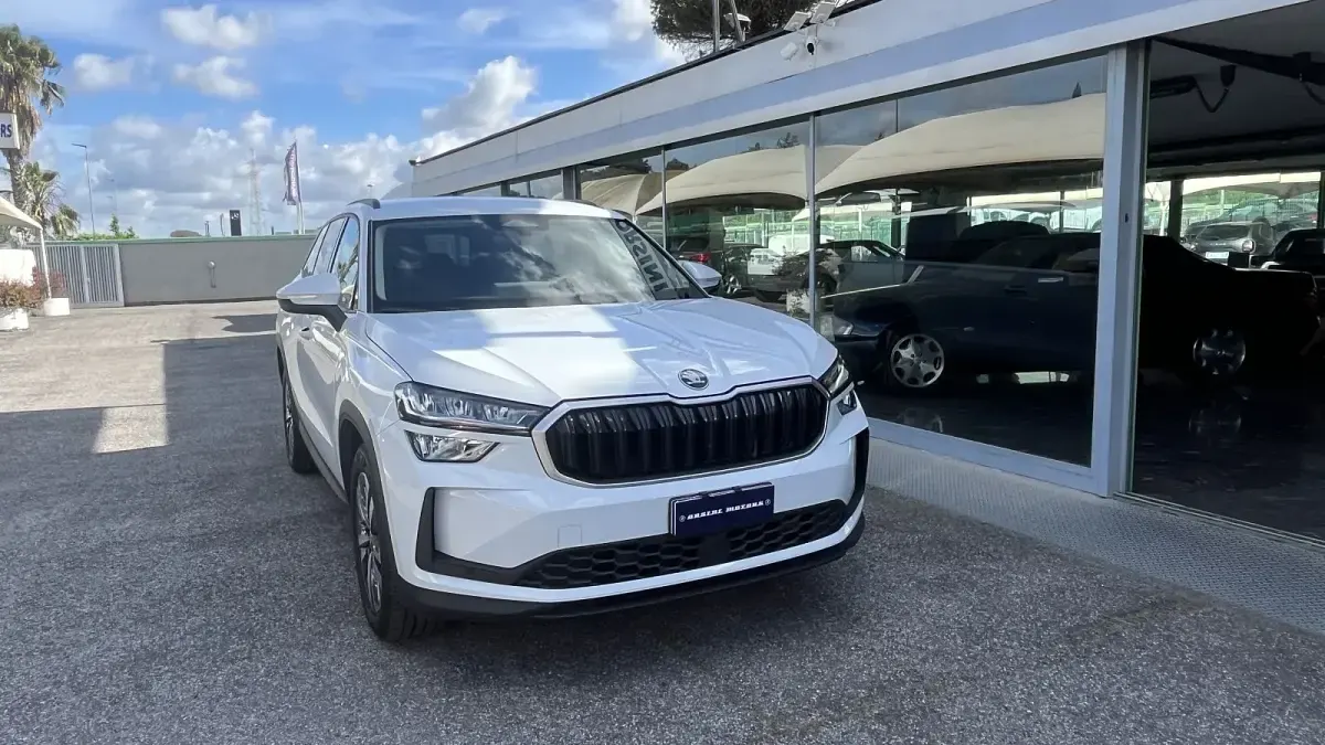 Käytetty Skoda Kodiaq 204 HP (150 kW) 2025 Valkoinen Katumaasturi