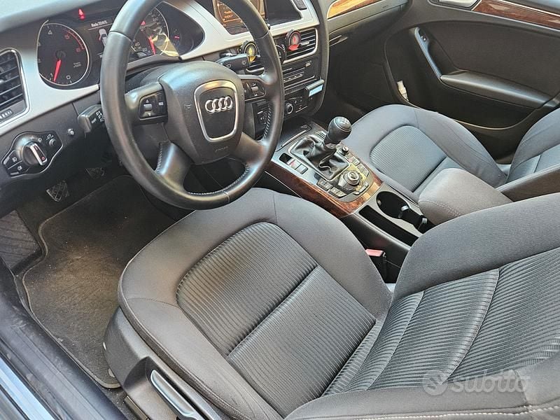 Usata Audi A4 143 CV (105 kW) 2008 Grigio Berlina