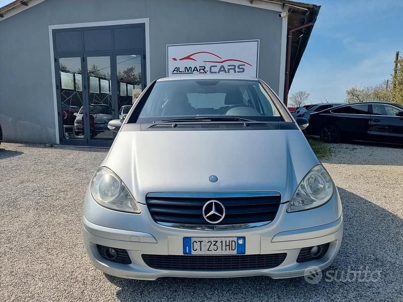 Usata Mercedes A180 Classic 109 CV (80 kW) 2005 Grigio Berlina