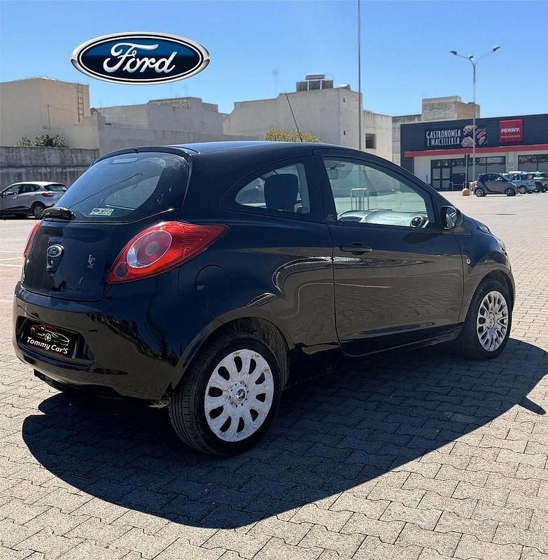 Usata Ford Ka 70 CV (51 kW) 2010 Nero Utilitaria