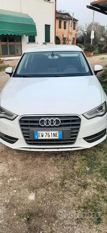 Usata Audi A3 S-Line 105 CV (77 kW) 2014 Bianco Berlina