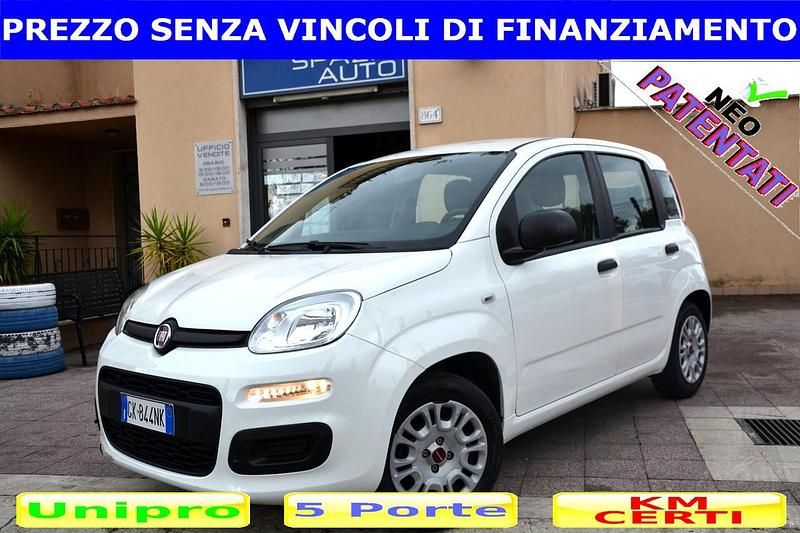 Bianco Usata 2022 Fiat Panda Due volumi | 11.440 € (Buon prezzo) - Immagine 1/4