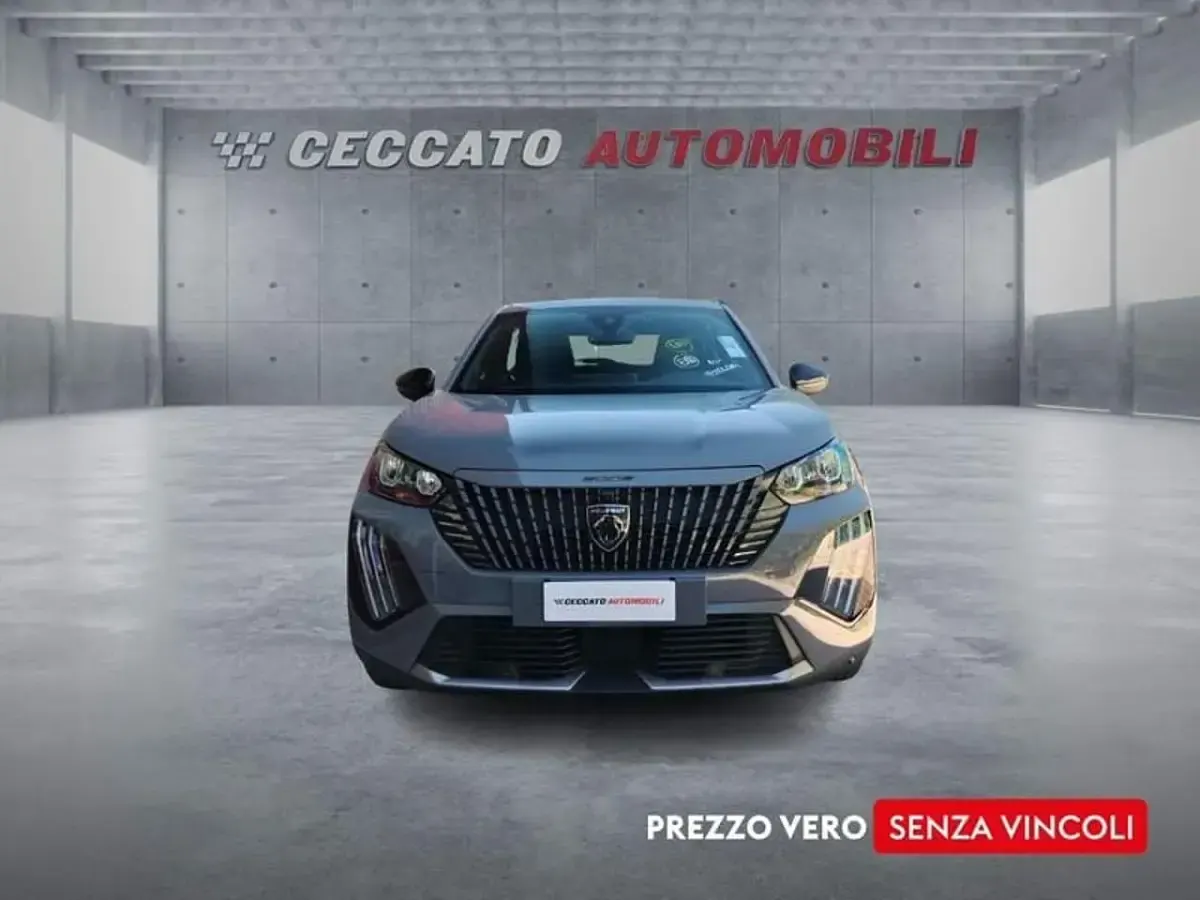 Nuova Peugeot e-2008 Allure 100 kW (136 CV) 2026 Grigio SUV