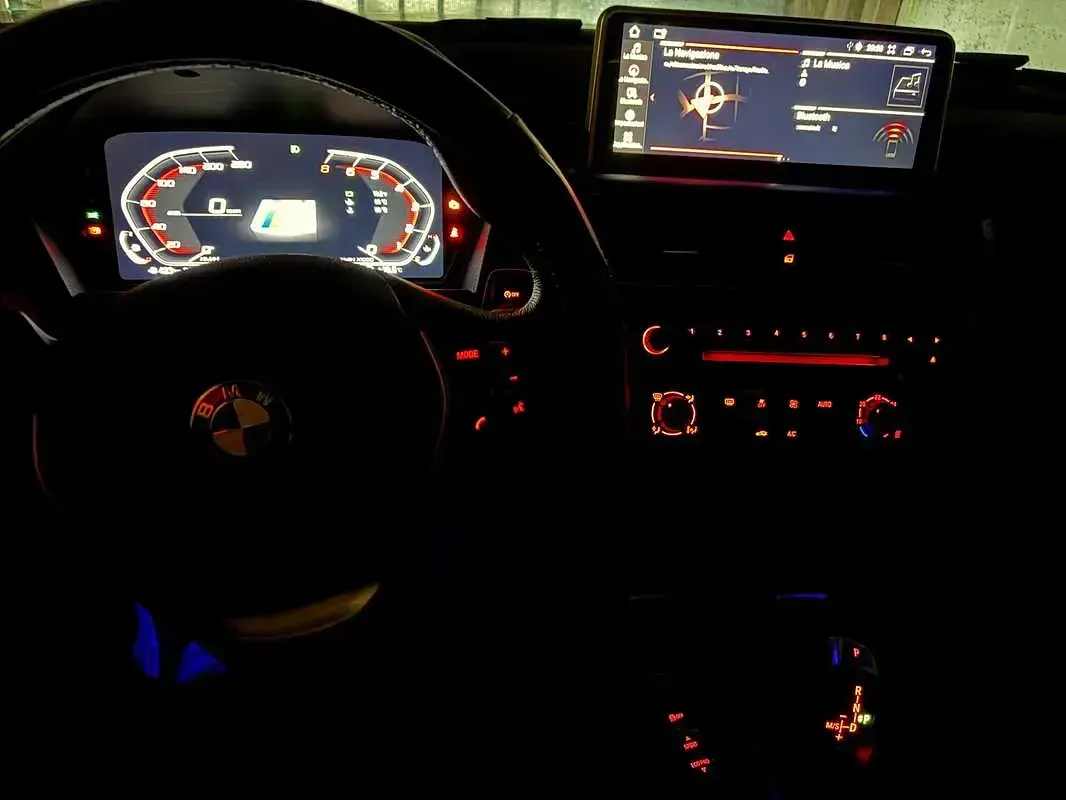 Usata BMW 118 150 CV (110 kW) 2015 Bianco Utilitaria