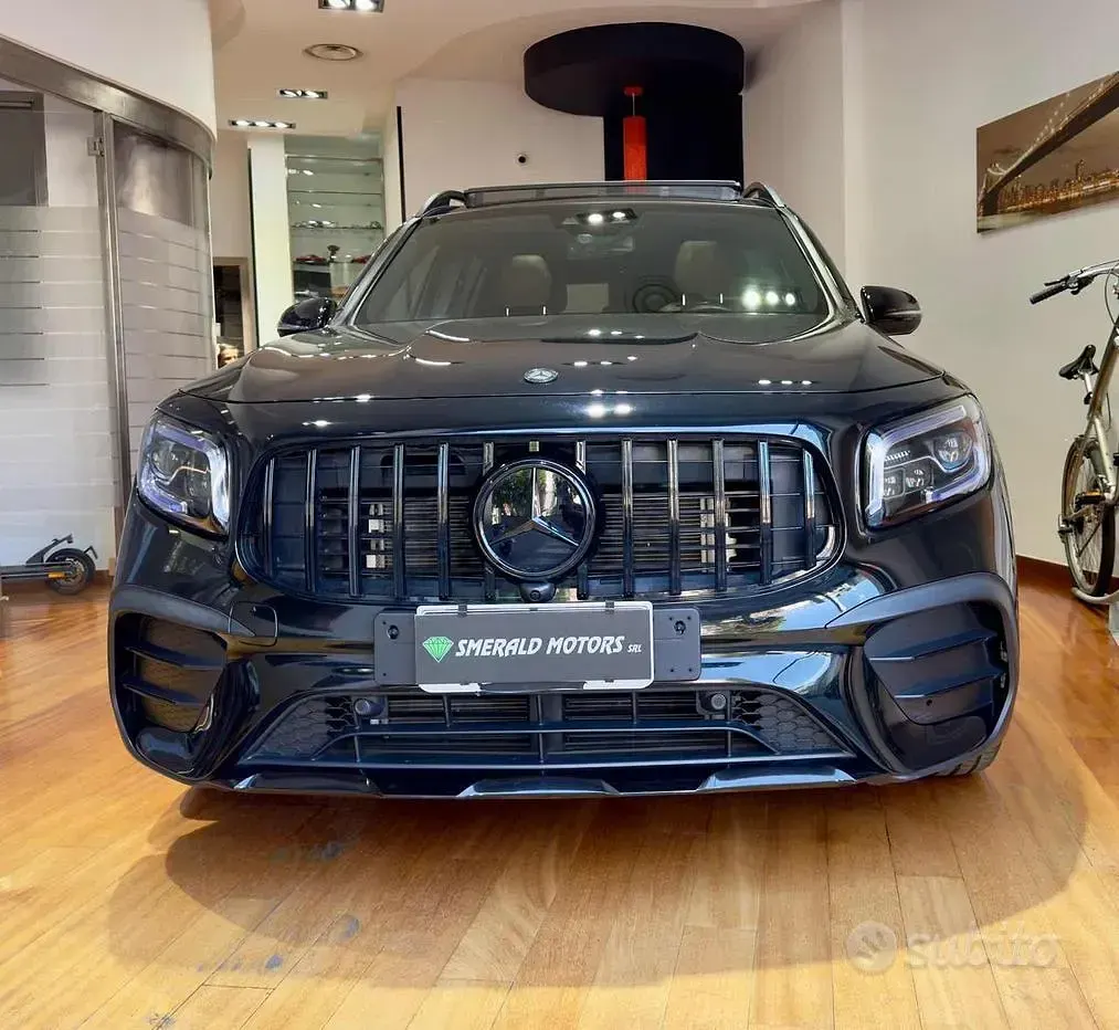 Usata Mercedes GLB200 Premium 150 CV (110 kW) 2021 Nero SUV