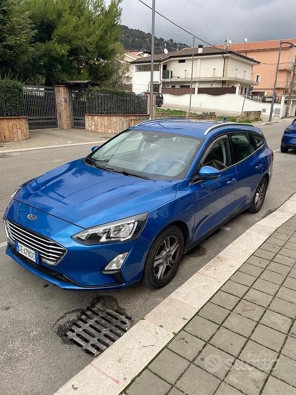 Usata Ford Focus ST-Line 120 CV (88 kW) 2021 Blu Station wagon