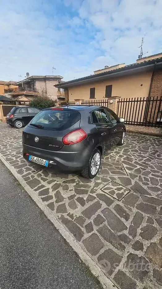 Usata Fiat Bravo 120 CV (88 kW) 2012 Grigio Utilitaria