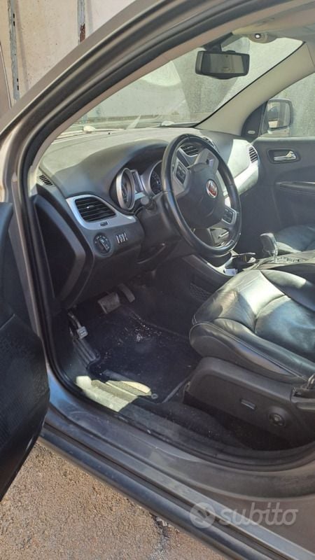 Grigio Usata 2012 Fiat Freemont SUV | 4500 € (Super prezzo) - Immagine 1/4