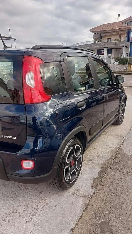 Usata Fiat Panda Cross Cross 69 CV (50 kW) 2022 Blu/azzurro Utilitaria