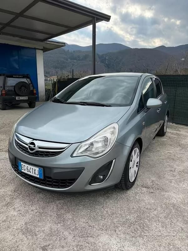 Usata Opel Corsa 85 CV (62 kW) 2012 Utilitaria