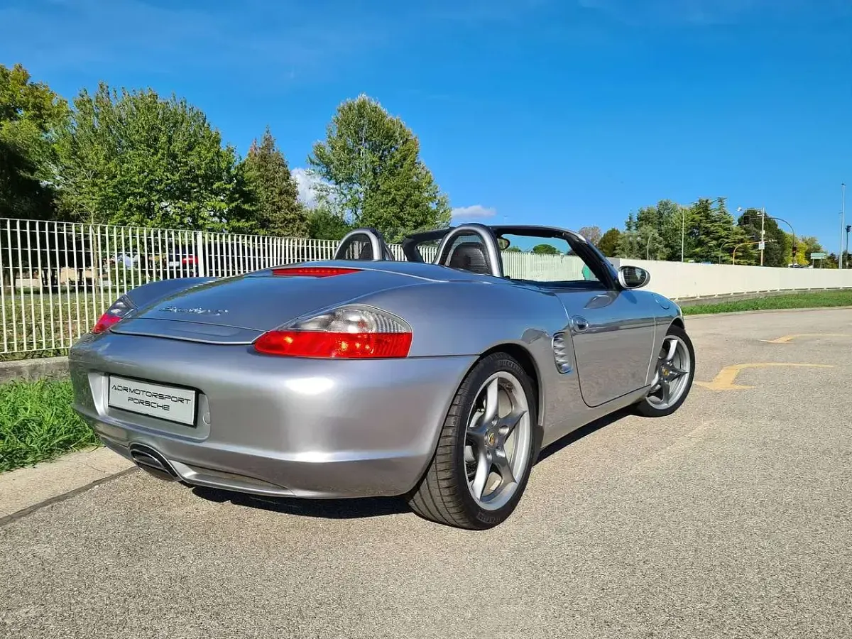 Usata Porsche Boxster Edition 266 CV (195 kW) 2004 Argento Cabrio