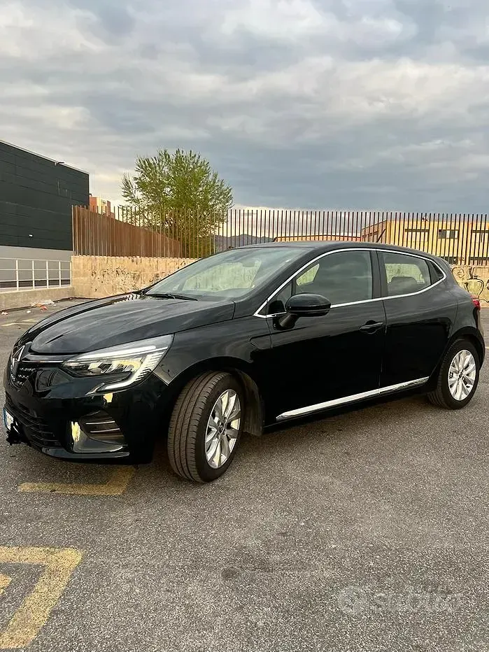 Usata Renault Clio V 90 CV (66 kW) 2021 Berlina