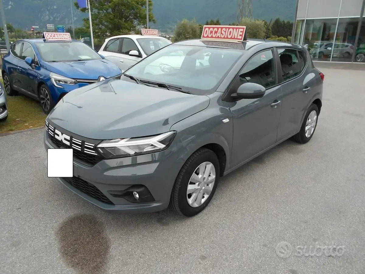 Usata Dacia Sandero 101 CV (74 kW) 2023 Grigio Utilitaria