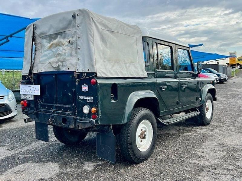 Usata Land Rover Defender 122 CV (89 kW) 2001 Verde Pick-up